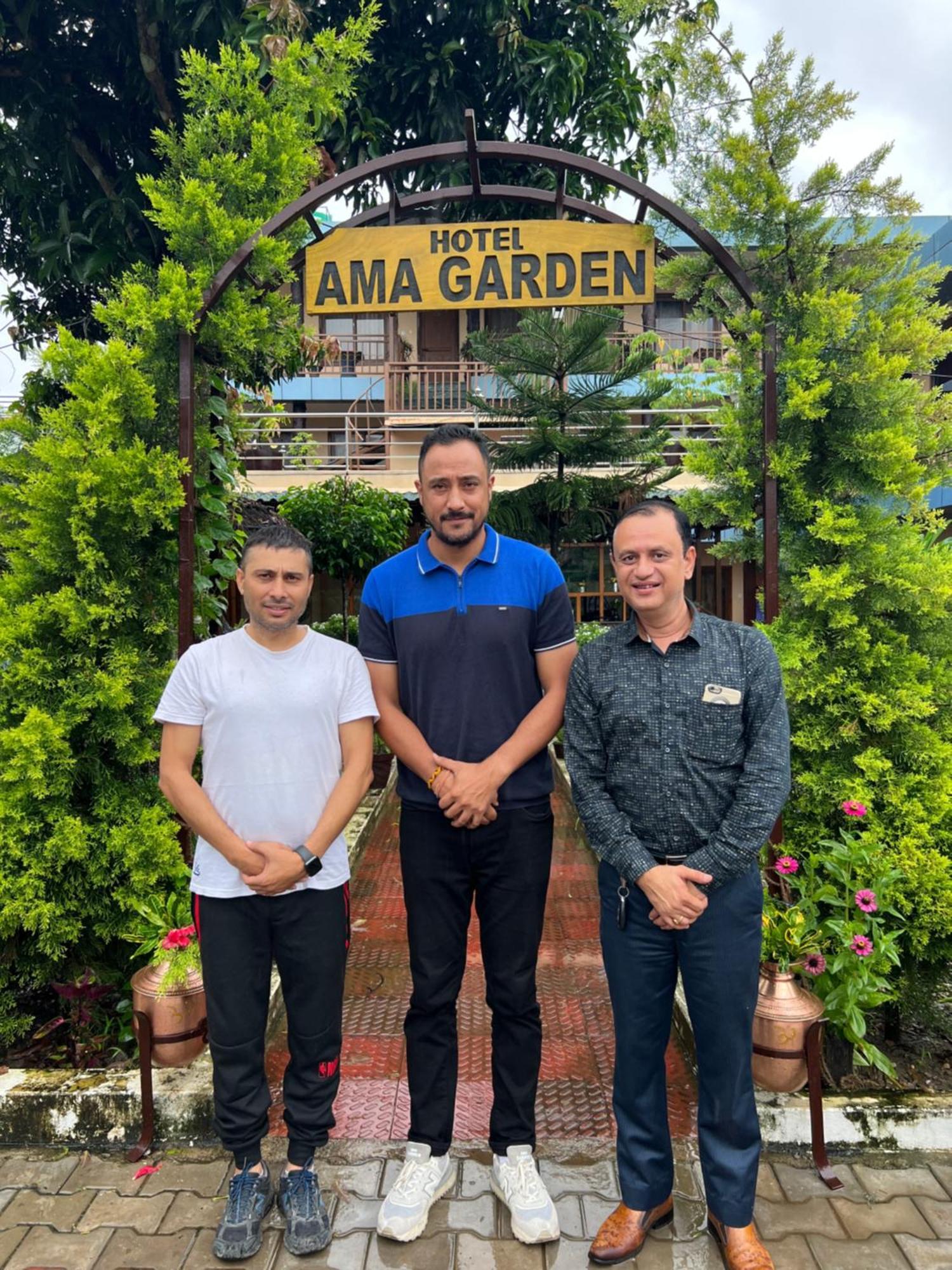 Hotel Ama Garden Sauraha Zewnętrze zdjęcie