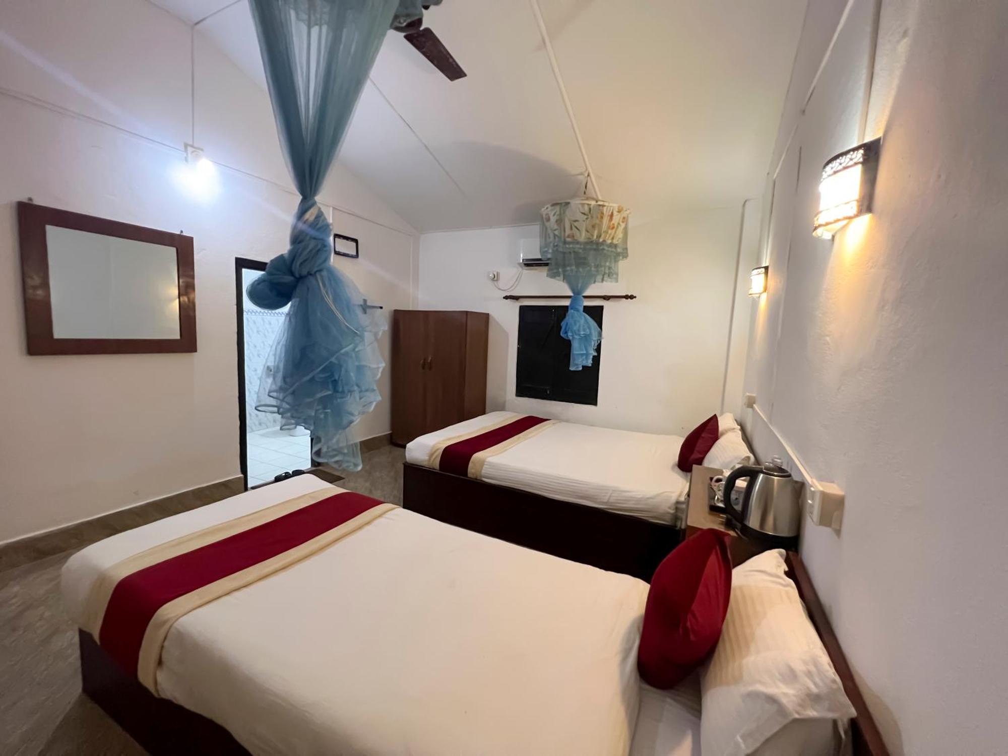 Hotel Ama Garden Sauraha Zewnętrze zdjęcie