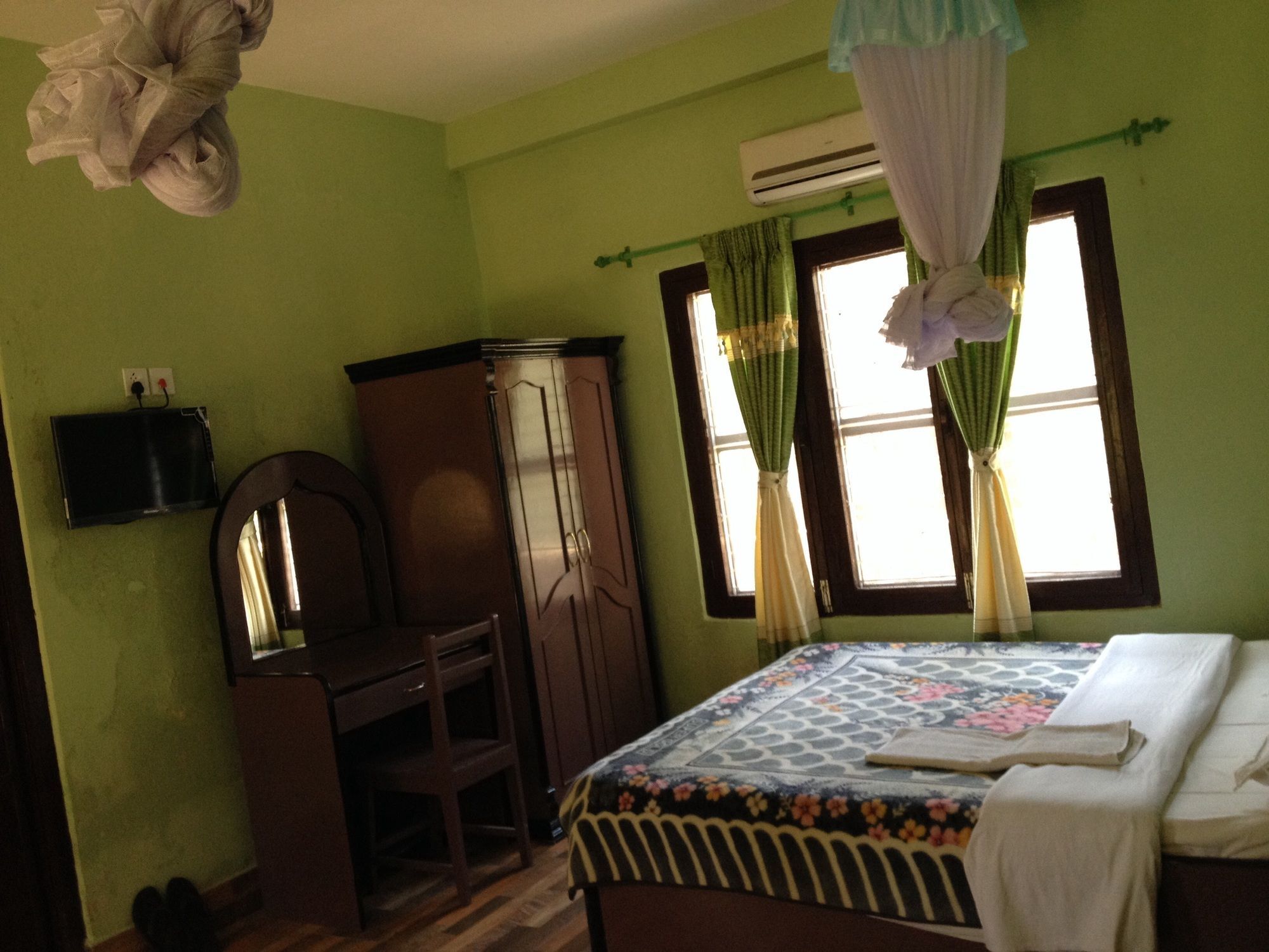 Hotel Ama Garden Sauraha Zewnętrze zdjęcie